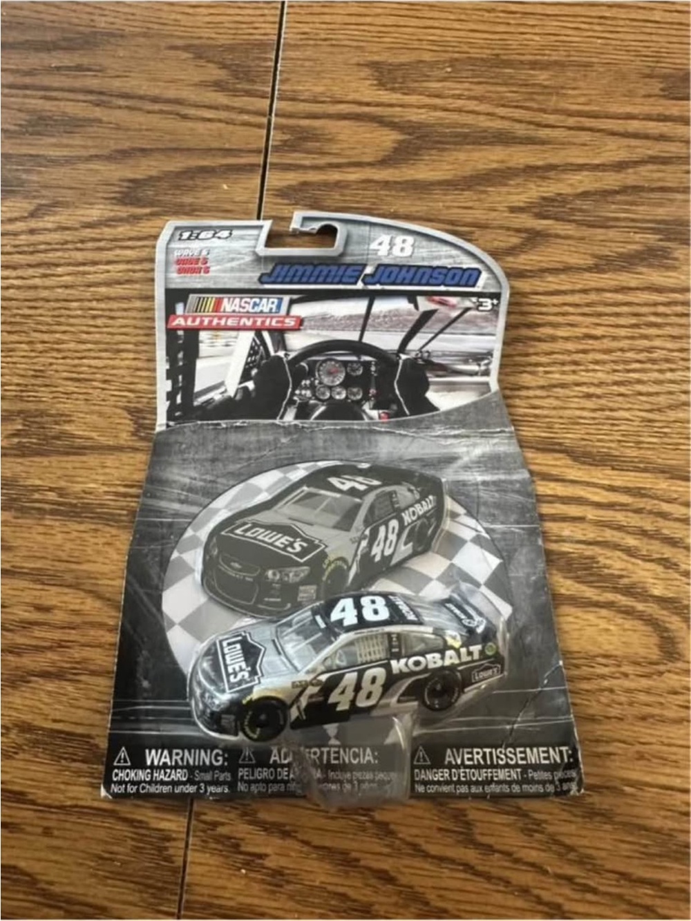 2016 Wave 6 Jimmie Johnson Lowe's Kobalt 1/64 NASCAR Authentics creased box pics
